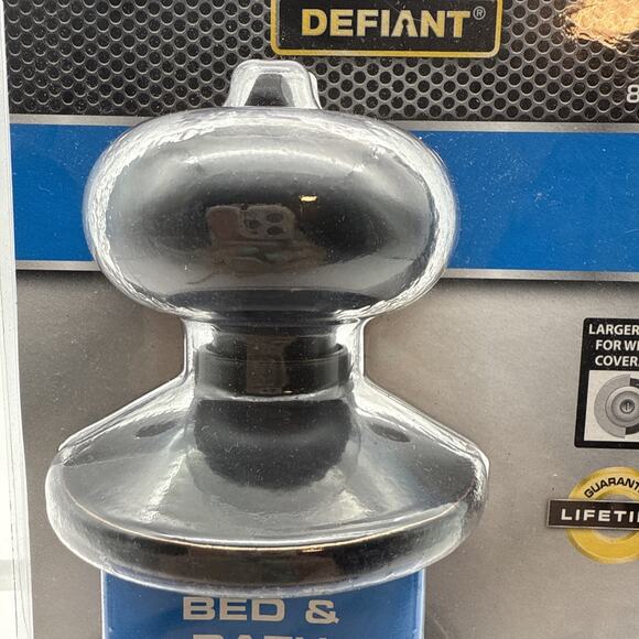 Defiant Hartford Collection Aged Bronze Finish Bed & Bath Locking Door Knob - Picture 2 of 7